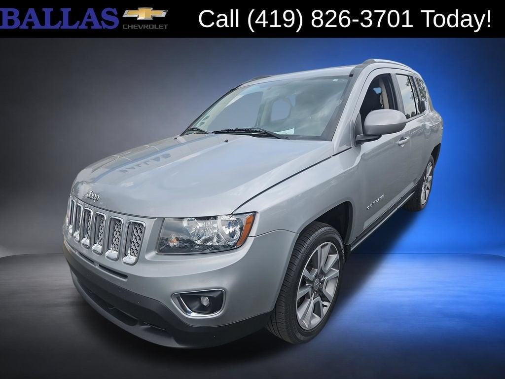 2017 Jeep Compass High Altitude FWD in Silver — front three-quarter view